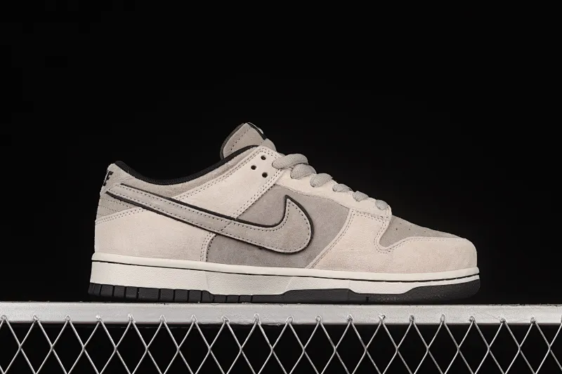 All Categories Nk SB Dunk Series Nk SB Dunk Low Low-top sneakers F version Otomo Katsuhiro x NK SB Dunk Low "Steamboy OST" Otomo Katsuhiro co-branded SB low-top sports and leisure sneakers LF0039-006